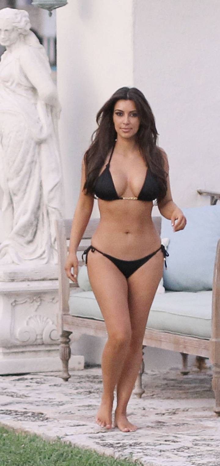 Kim Kardashian Selfie 2018