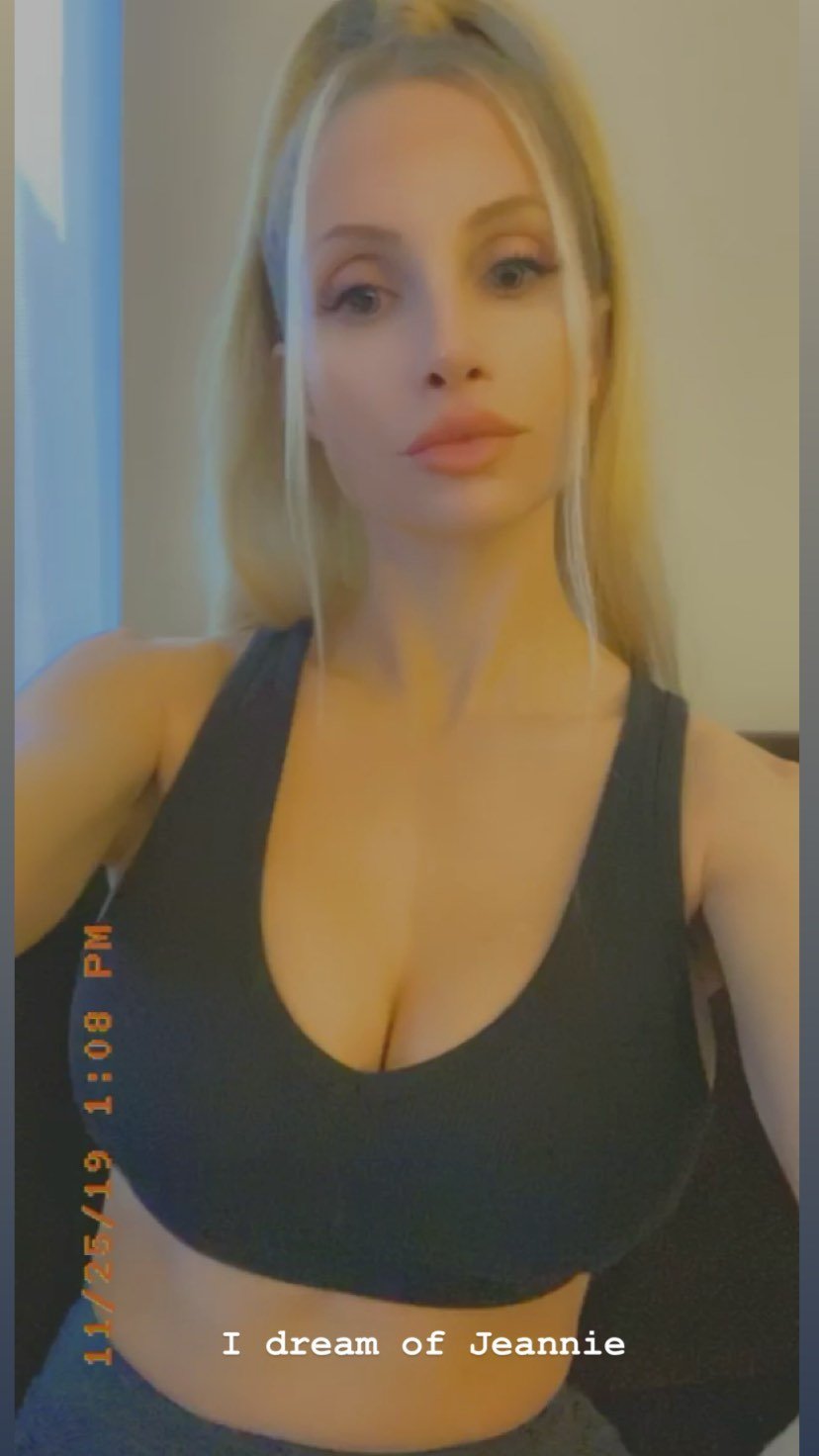 Amanda Love photo