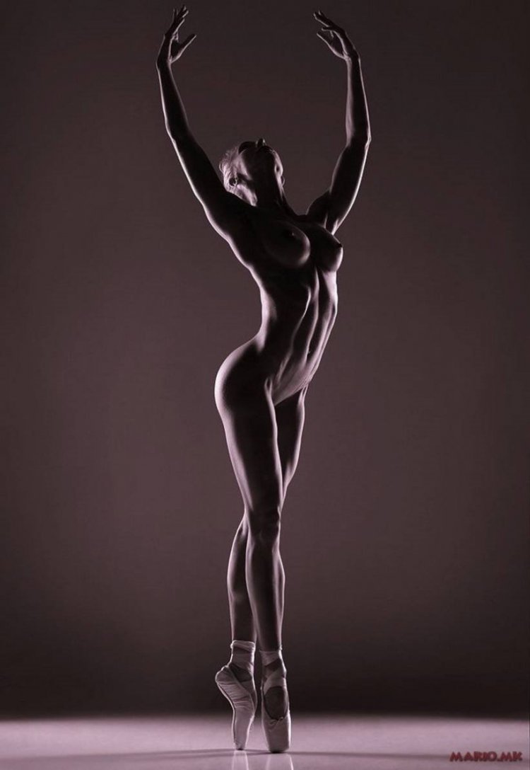 Jamie Marie Naked Yoga