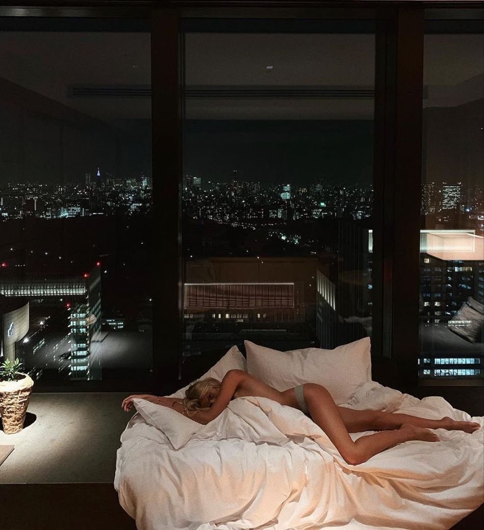 Panoramic windows photo shoot