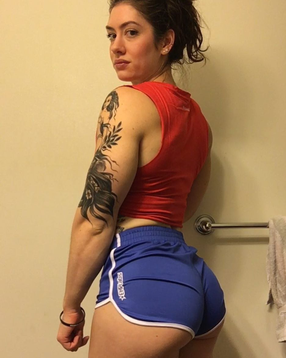 Fitness model Natasha aughey