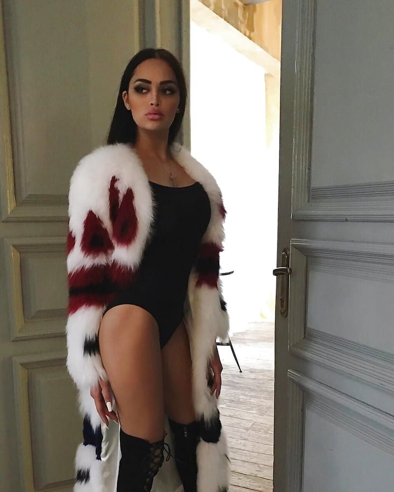 Kuzmina Nita in Mini