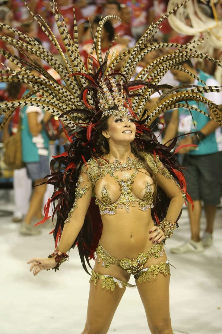 Andrea Martins Carnival in Rio