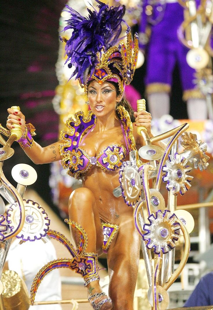 Andrea Martins Brazili Carnival