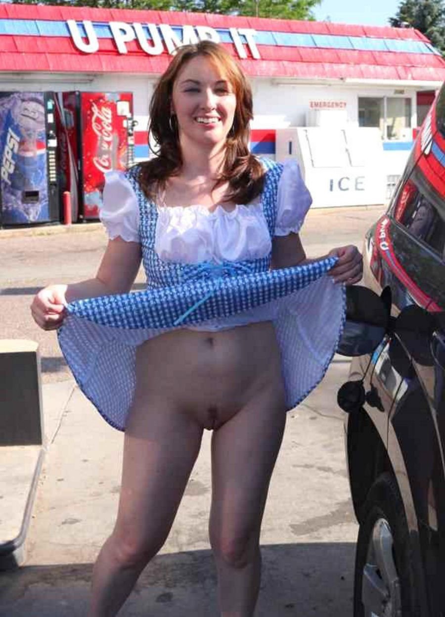 Teen flashing no panties amateur