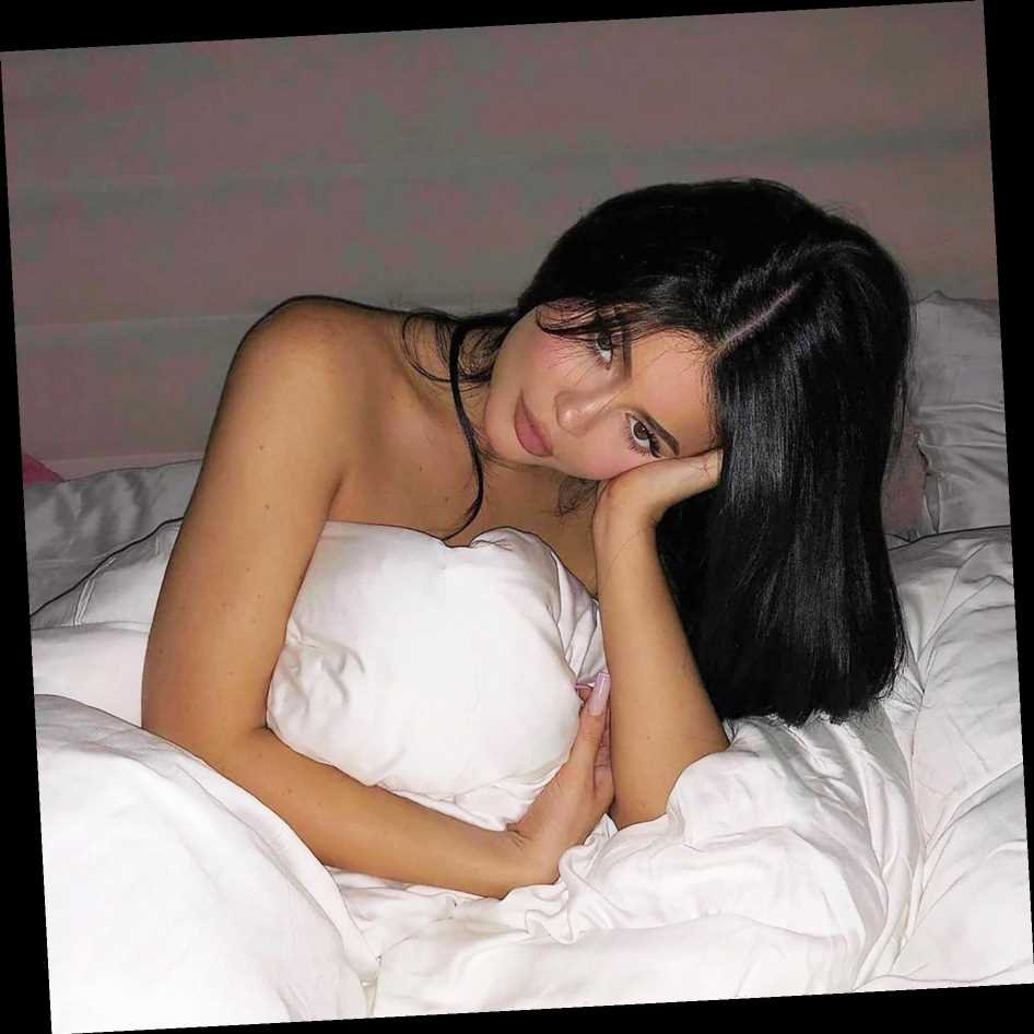 Kylie Jenner Naked without clothes