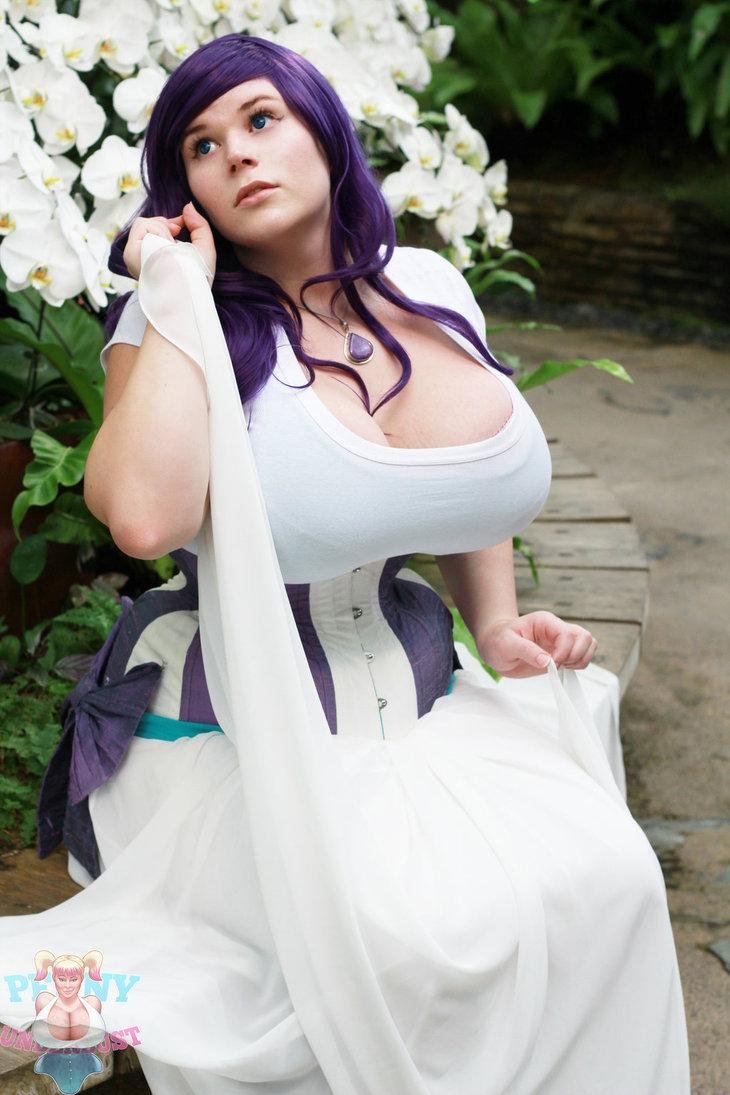 Cosplayer with big breasts