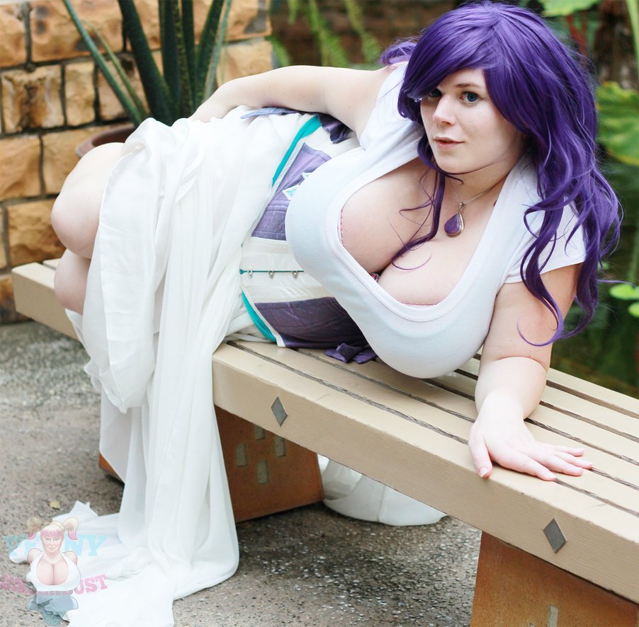 Huge Titty Cosplay