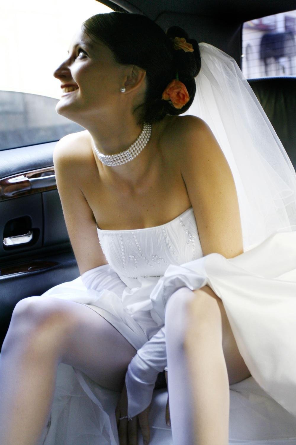 Bride Upskirt No Panties