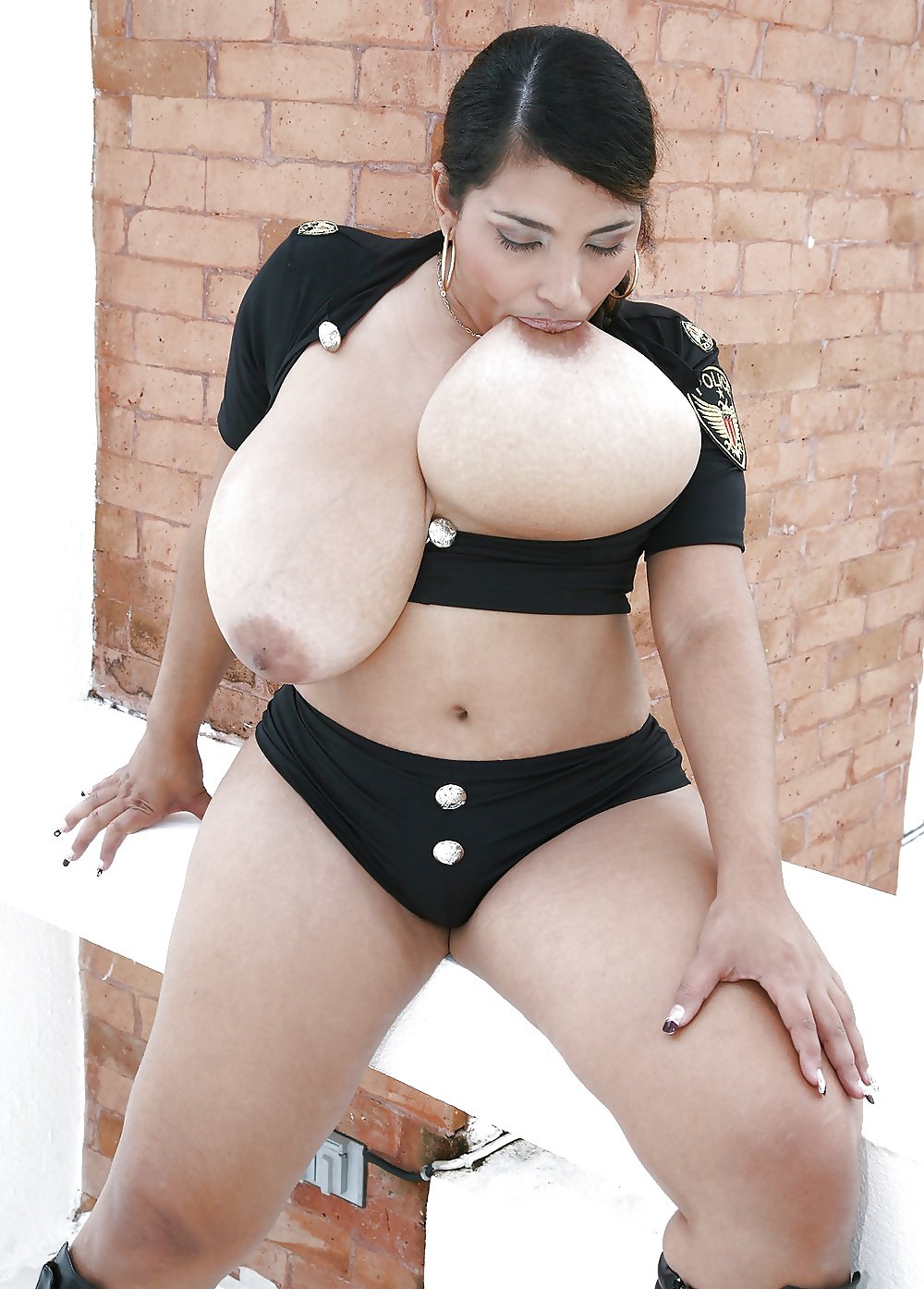Miss Izzo Poison Dominican Republic