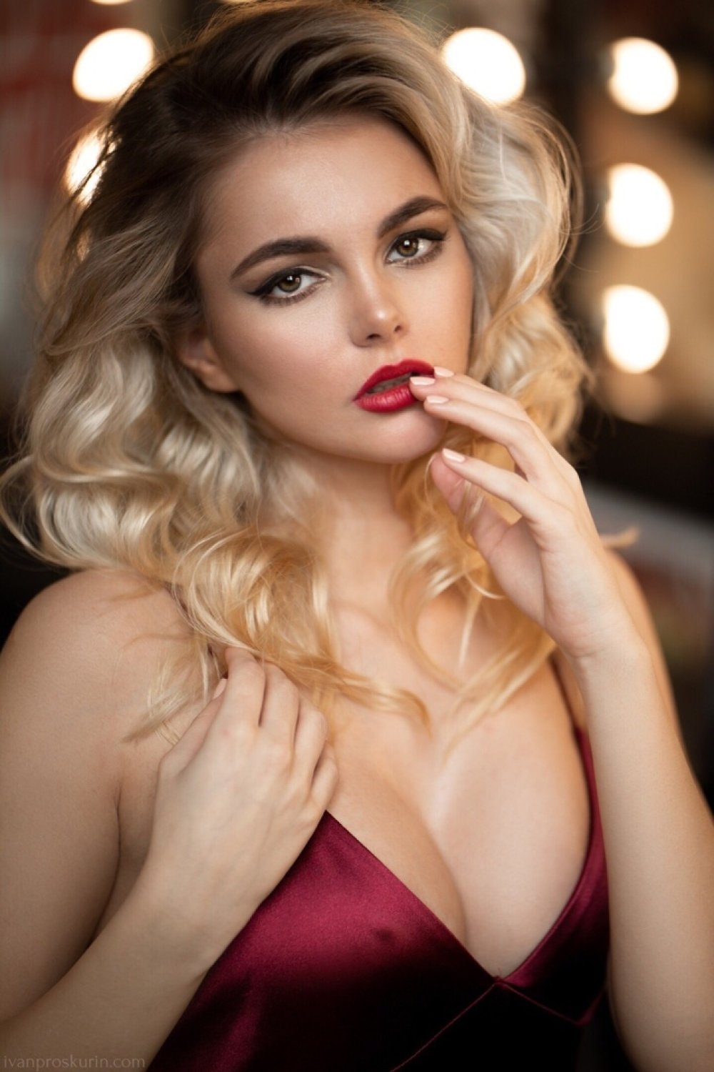 Oktyabrina maximova Oktyabrina Maksimova