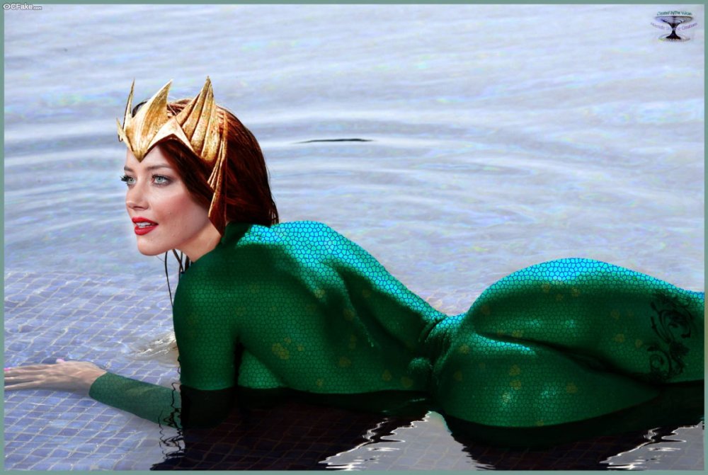 Naked Amber Herd Aquaman