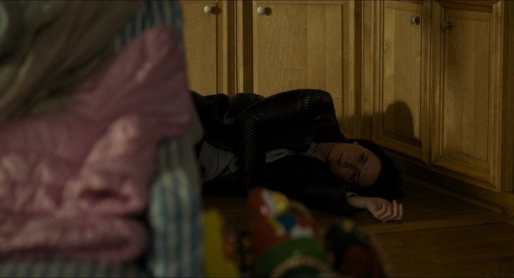 Emily Watson bed scenes