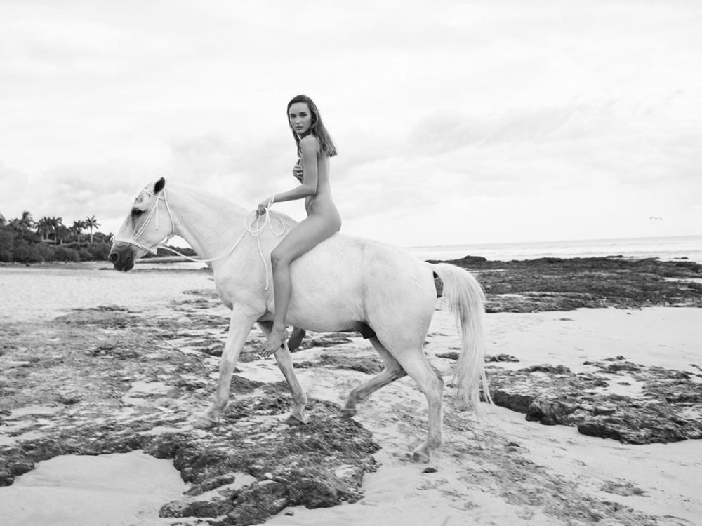 Beautiful athletes without clothes