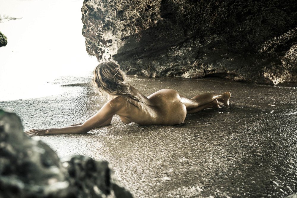 Madelin Stow Naked in films