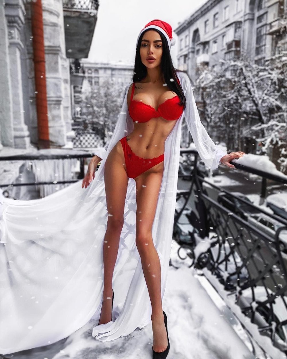 Alena Venum