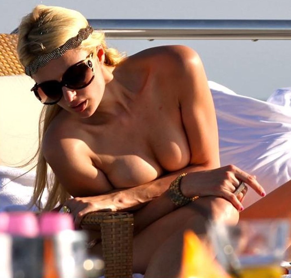Naked nipples of Russian stars