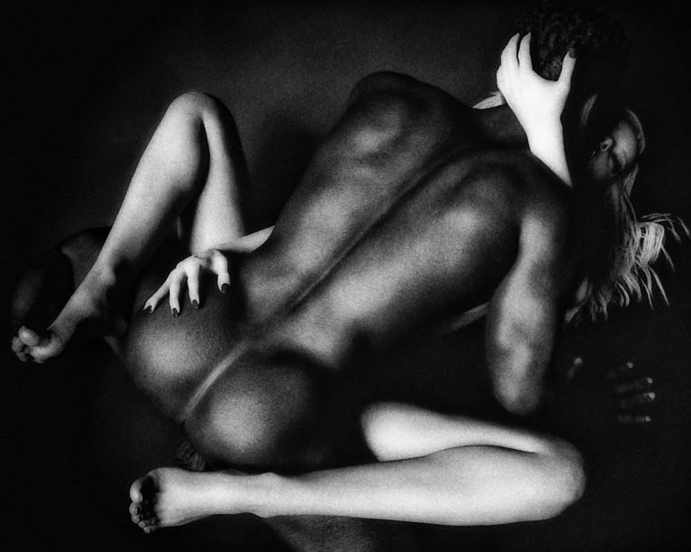 Erotic photo shoot with a black man