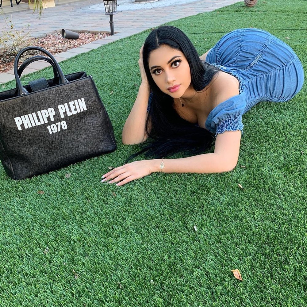Jailyne OJeda Figure