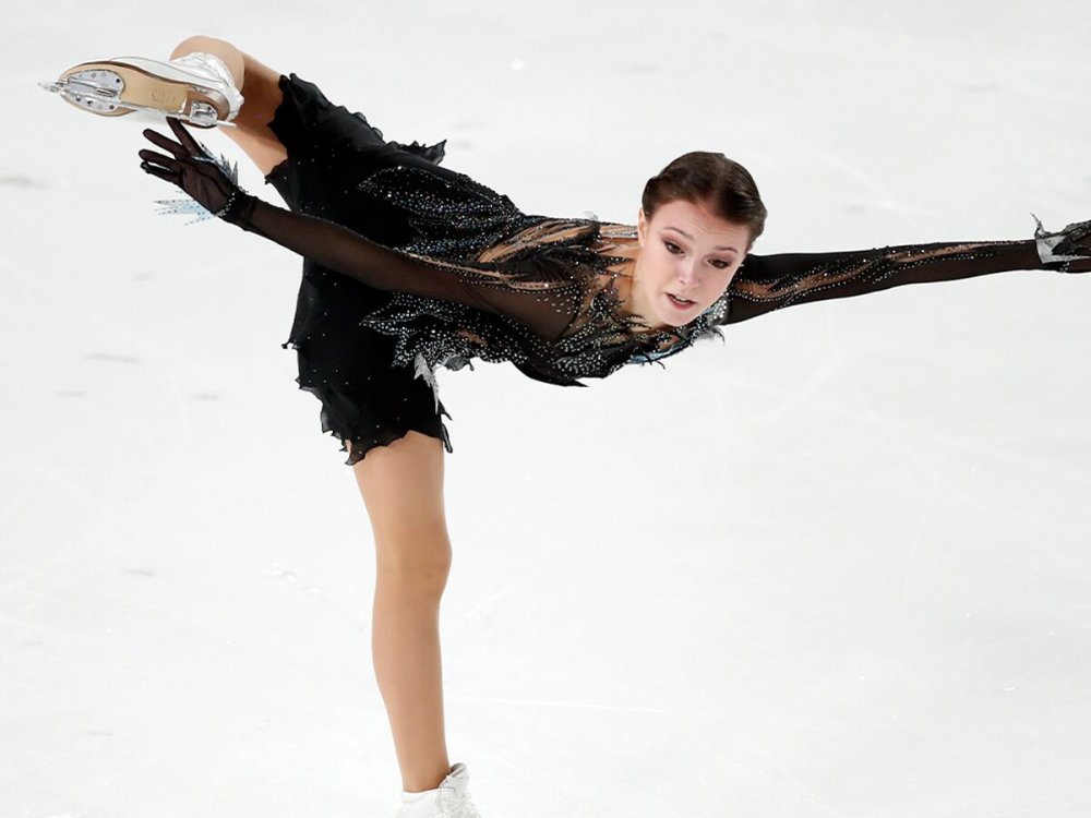 Short program and arbitrary program difference