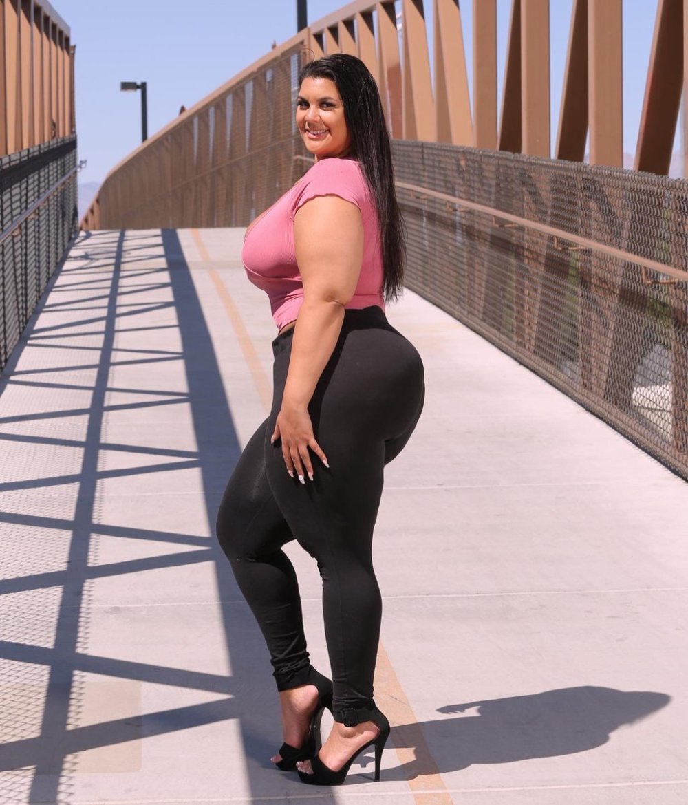 Brida Bardot Model