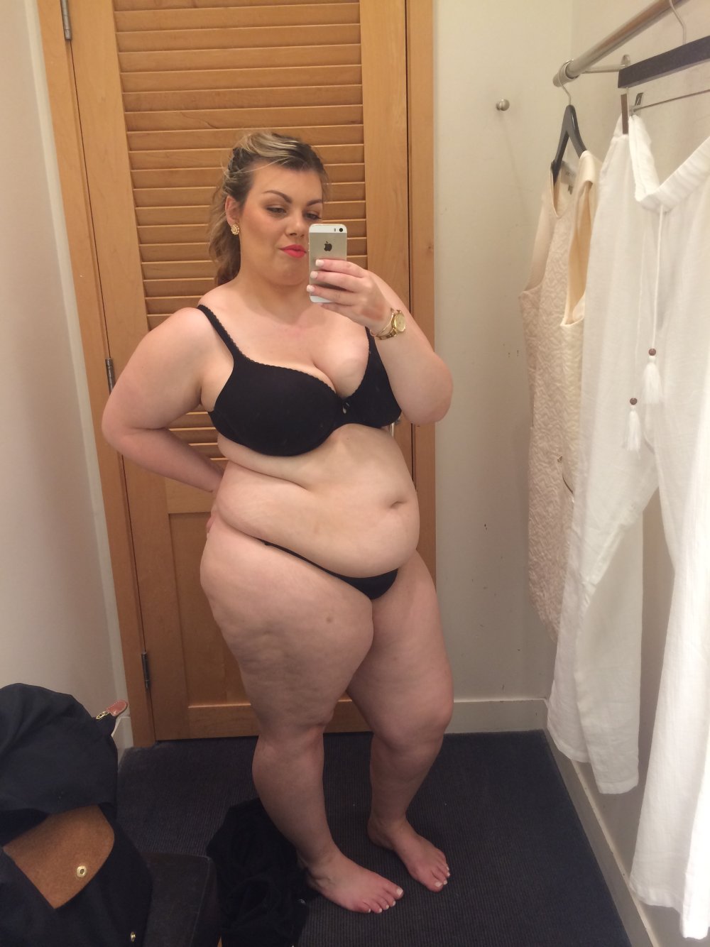 Plump Princess Courtney Mina