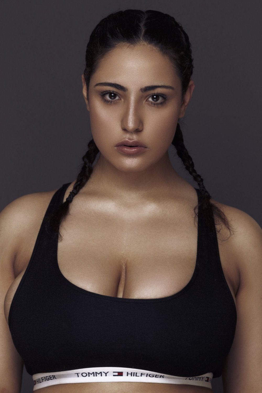 Esther Anderson Model Plus