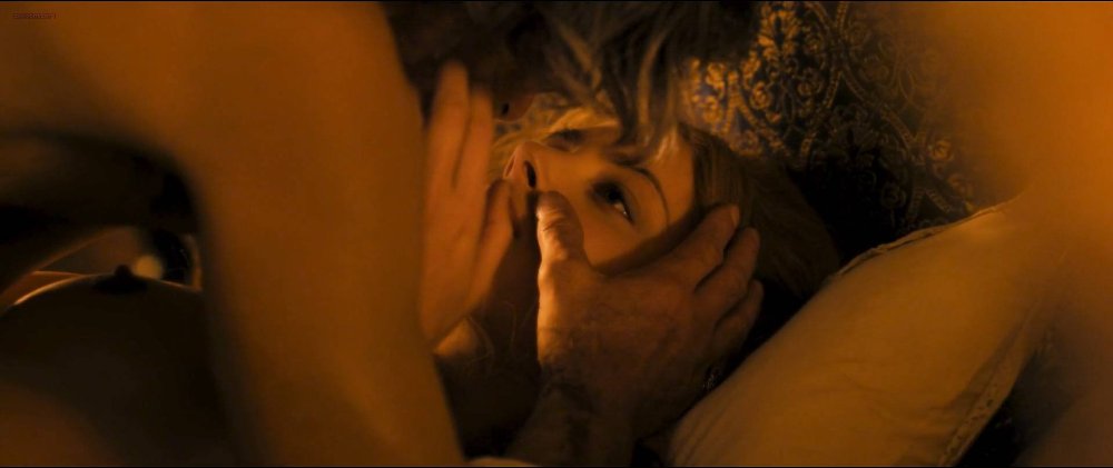 Nora Arnezeder Erotic photos