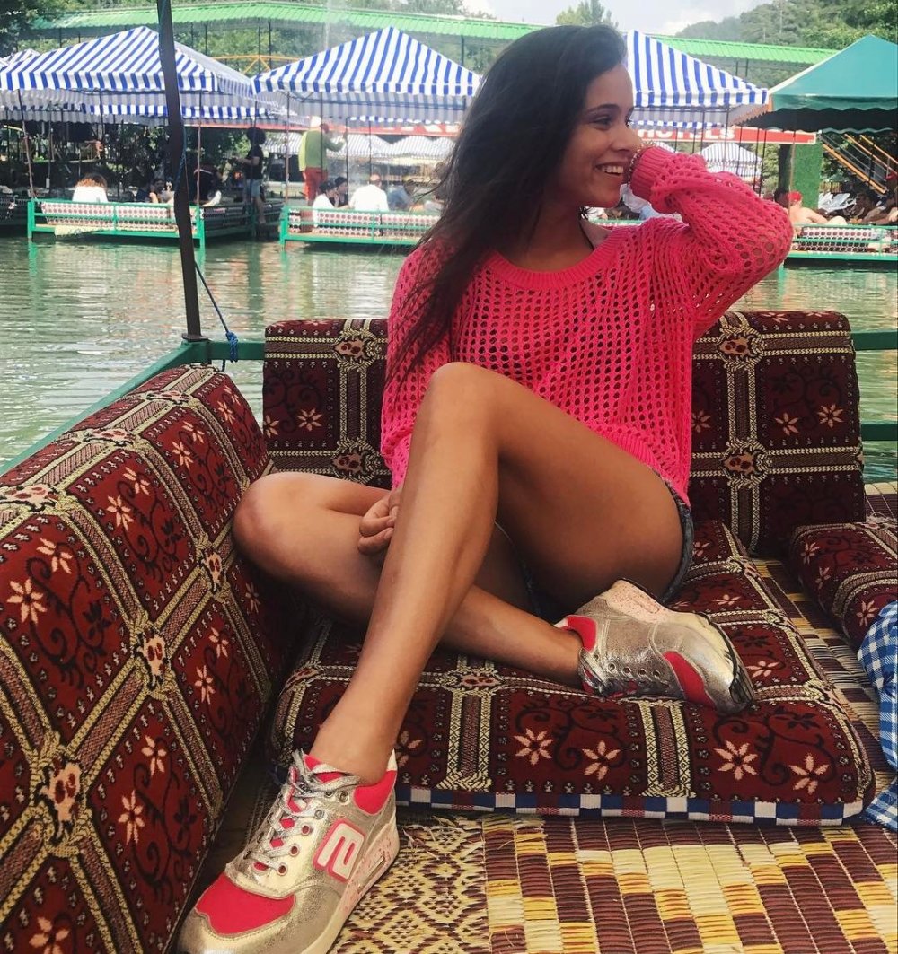 Mila Sivatskaya 2018 legs
