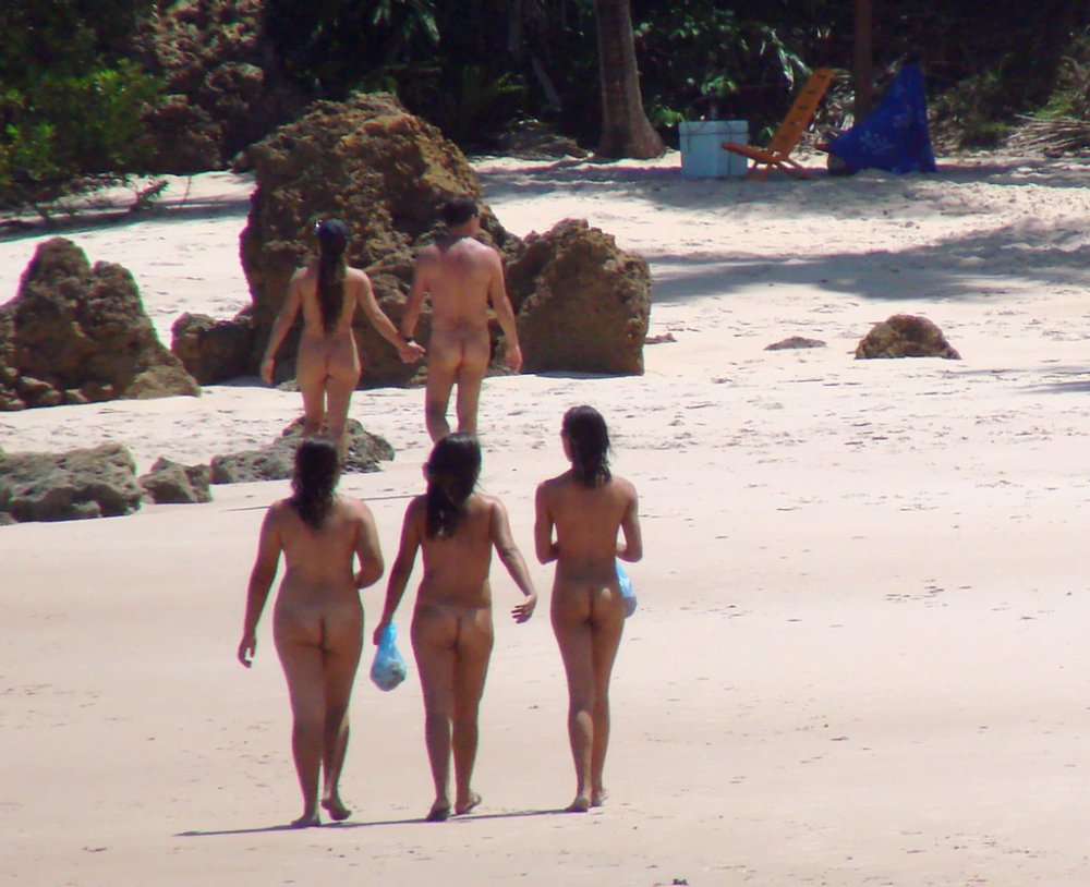 Brazilian beach Toples
