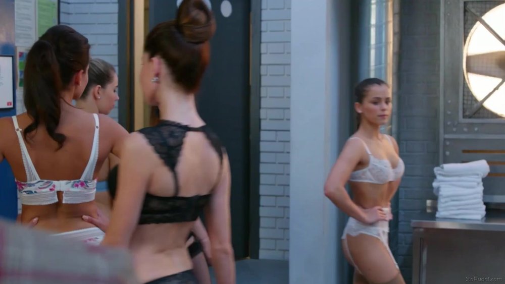 Alexandra Kuzenkin in the series Hotel Eleon
