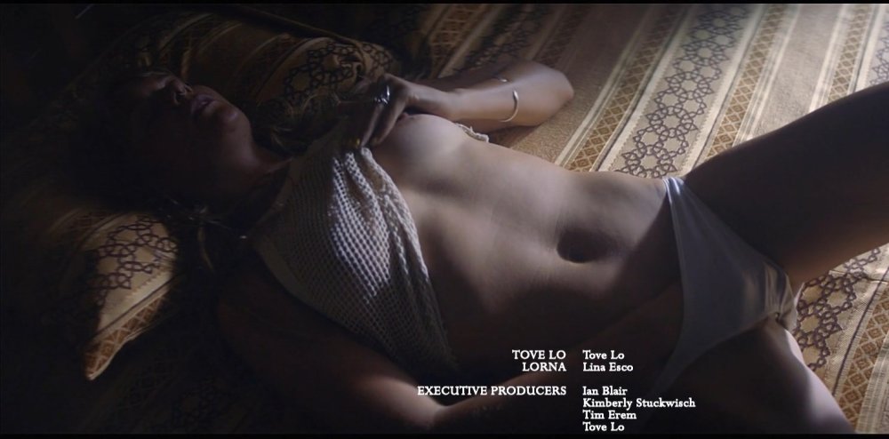 Singer tove lo naked breasts