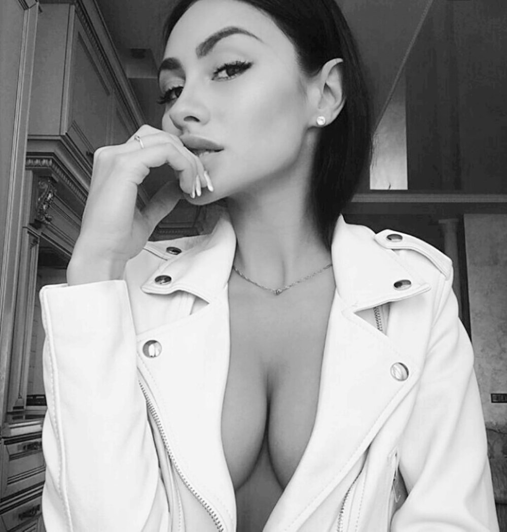 Svetlana Vinogradova plus saz