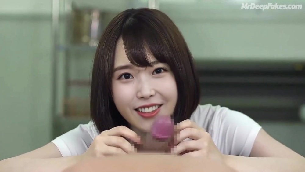 IU singer Hot