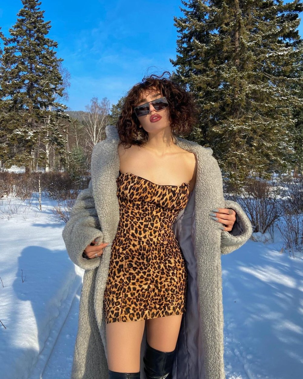 Dina Saeva 18