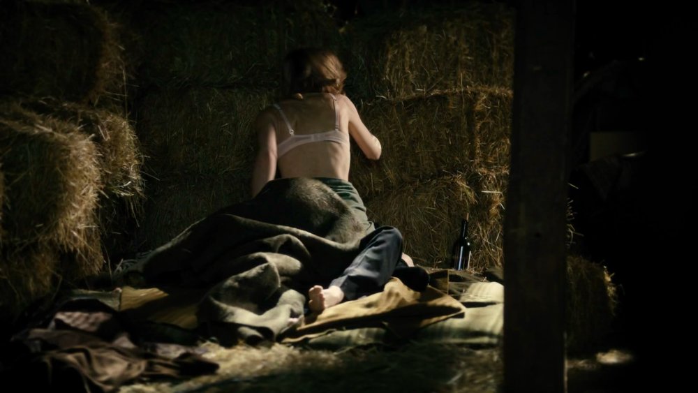 Kerry bishé without clothes