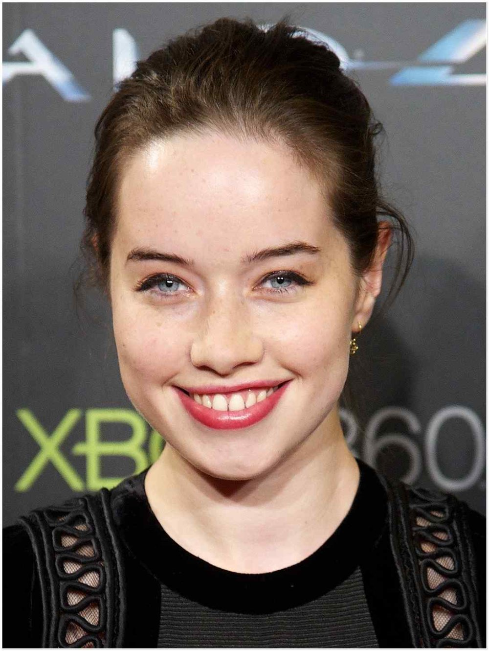 Anna Poppluwell 2019