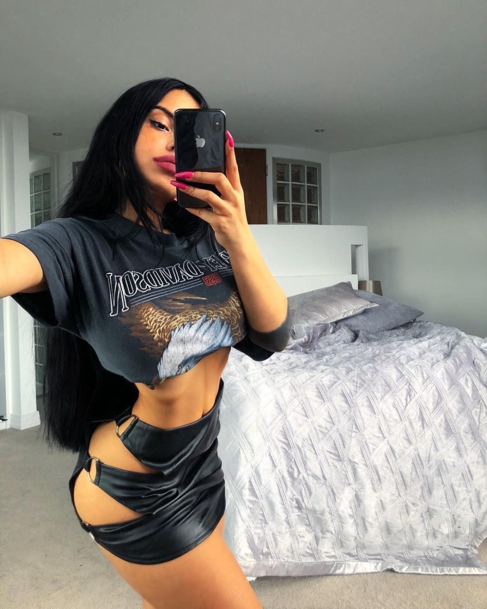 Gina Savage Model