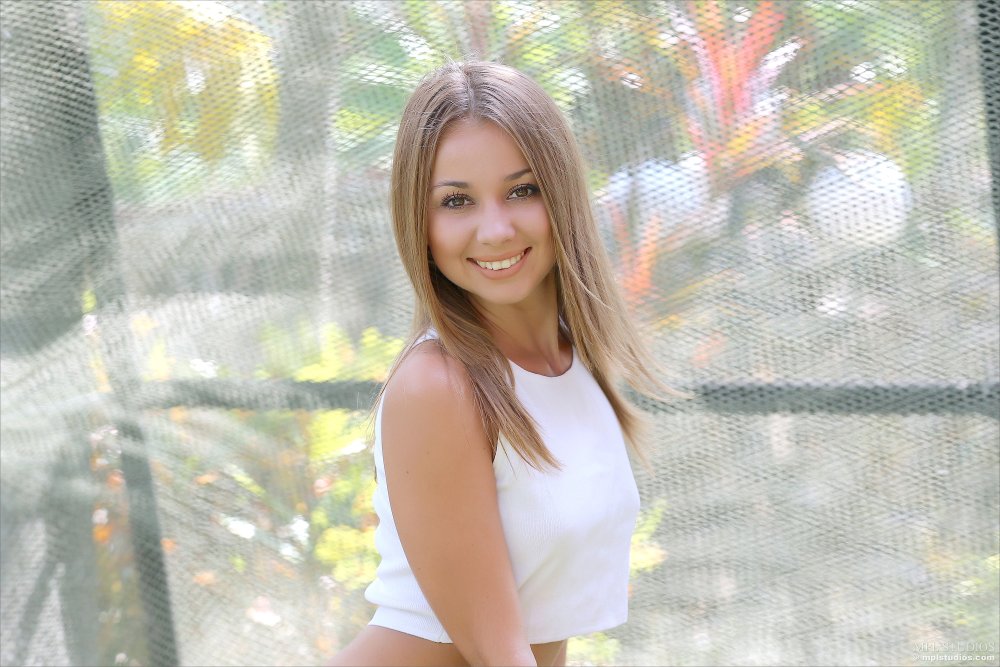 Aida Linda Blonde