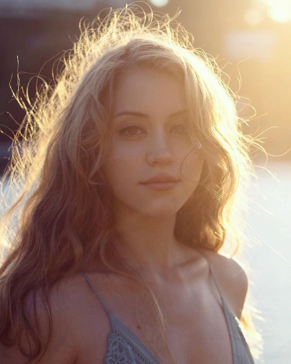 April Love actress