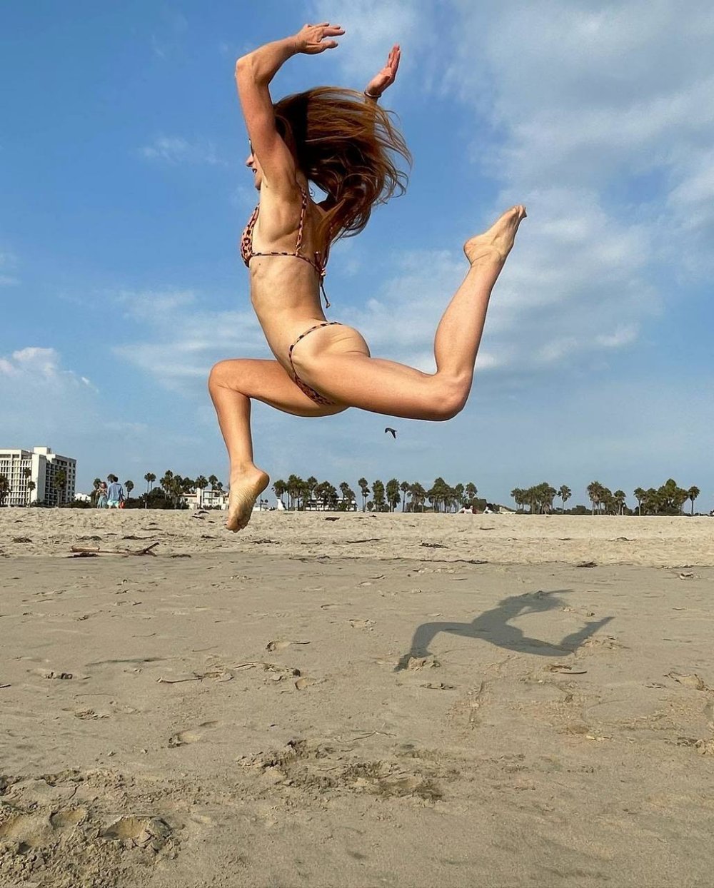 Yves Angel's legs
