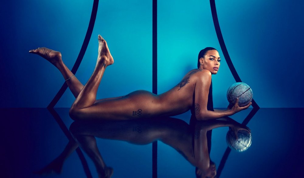 Erotic photos of Elizabeth