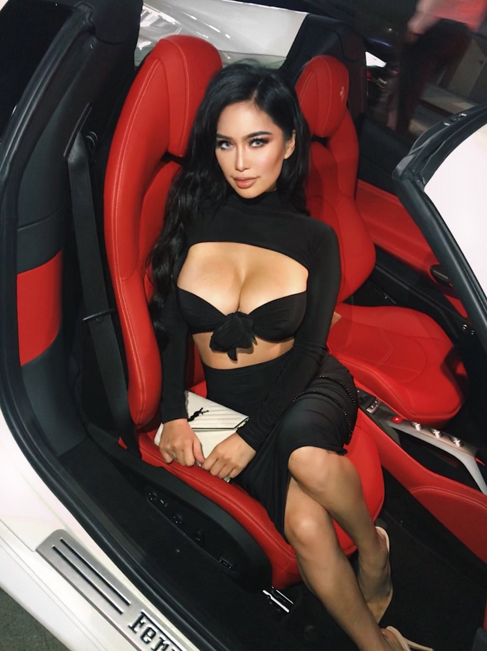 Ashley Vee @msashleyvee