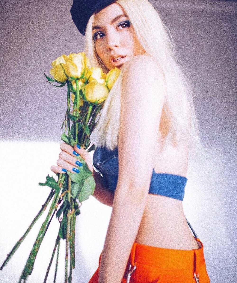 Ava Max in Bikini