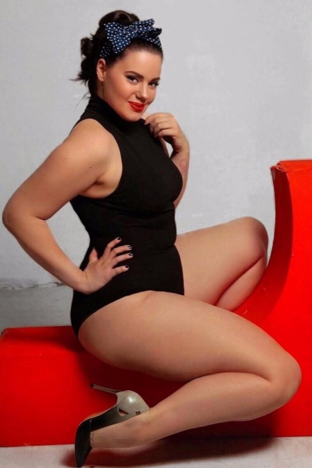 Rachel Smith Wide Hips