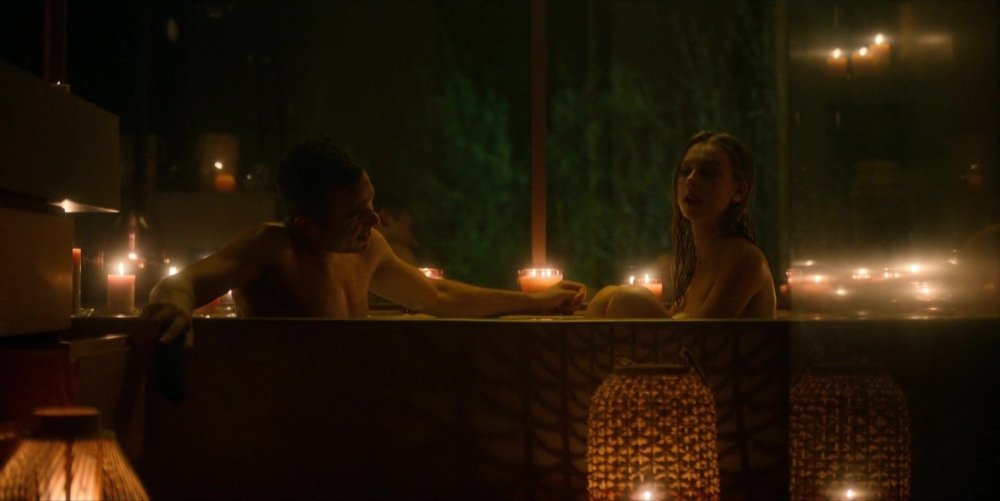 Esther Exposito Naked in the series