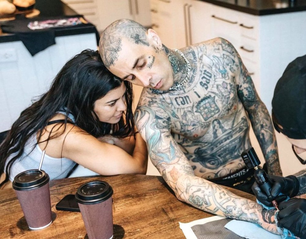 Travis barker kourtney kardashian