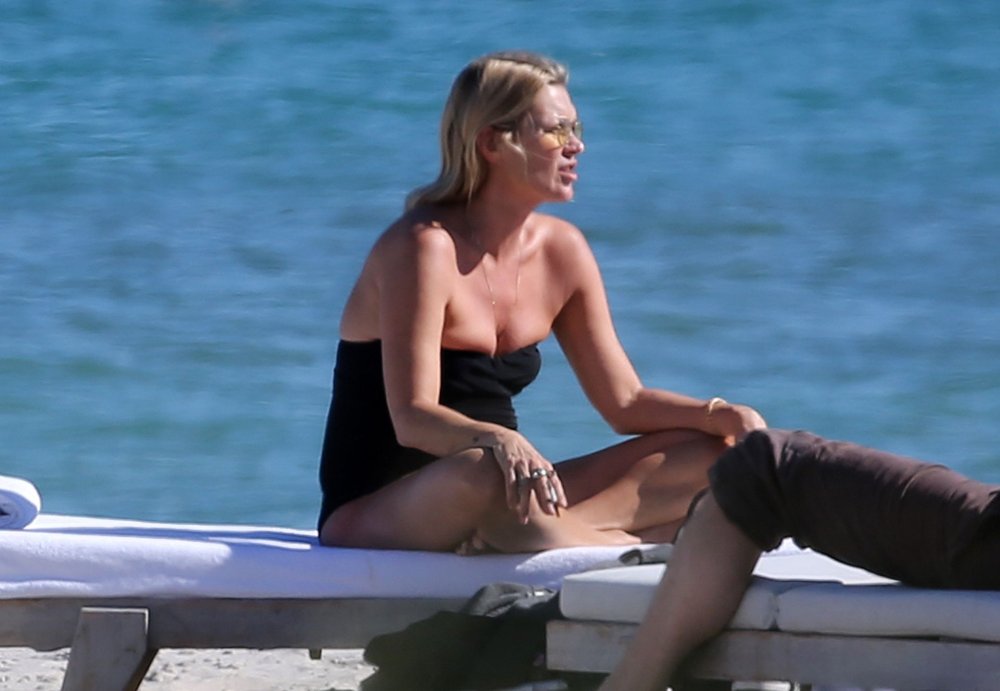 Ekaterina Aniston Anisonkate