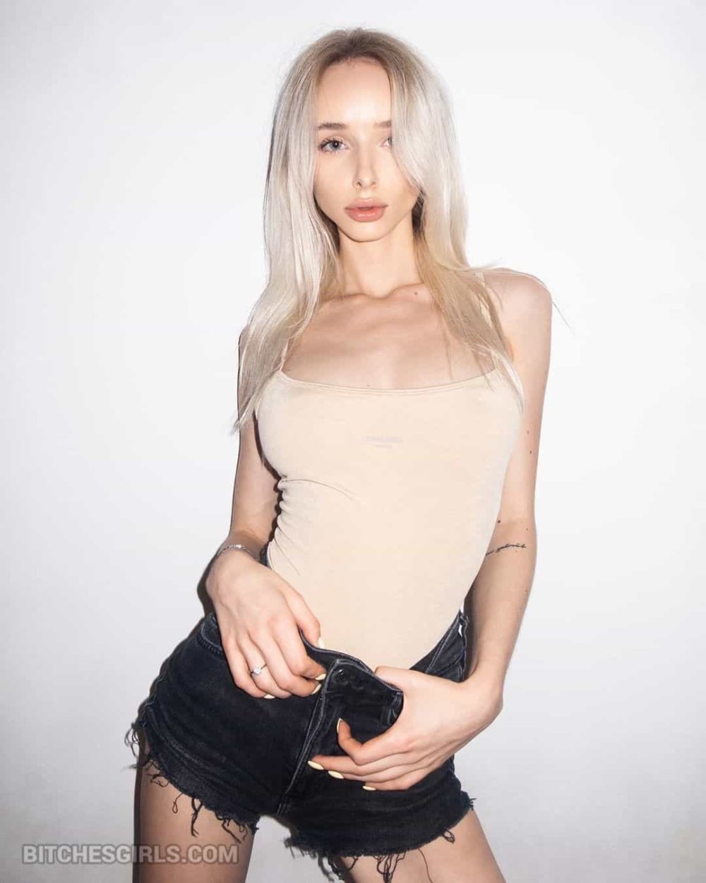 Alice Bong