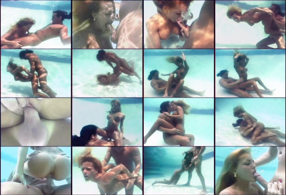 Naked synchronists in water